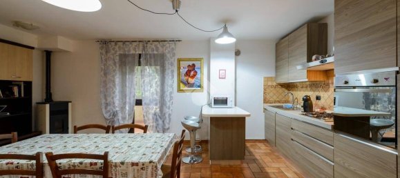 9 غرف نوم منزل في Gubbio, Italy رقم 48221 2