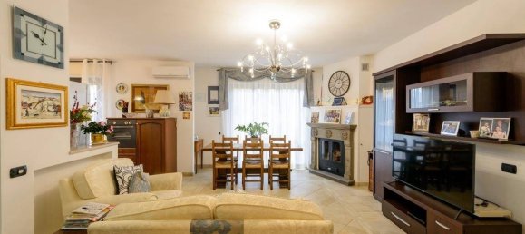 9 غرف نوم منزل في Gubbio, Italy رقم 48221 7