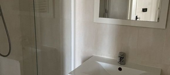 1 bedroom Apartment in Chaville, France No. 181722 5