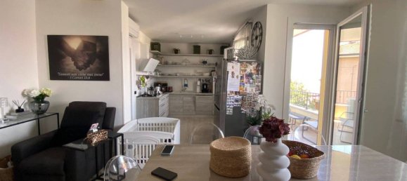 3 Schlafzimmer Wohnung in Sassuolo, Italy, Nr. 272829 8