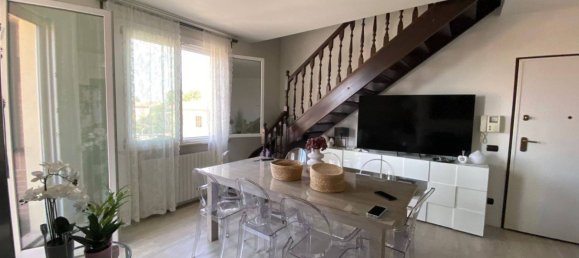 3 Schlafzimmer Wohnung in Sassuolo, Italy, Nr. 272829 5