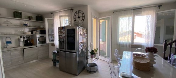 3 Schlafzimmer Wohnung in Sassuolo, Italy, Nr. 272829 3