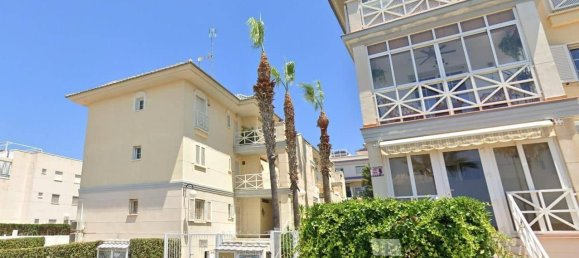 Apartamento de 3 dormitorios en Torrevieja, Spain No. 186387 26