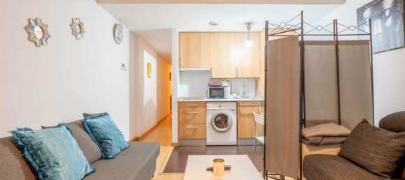 1 bedroom Apartment in Zaragoza, Spain No. 62035 2