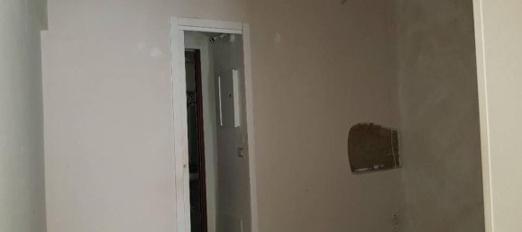 Gewerbliche Immobilie in Pistoia, Italy 20m², Nr. 85000 4