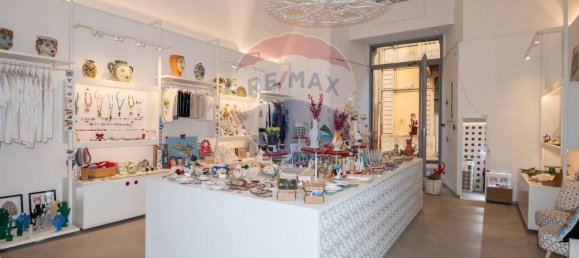 2 rooms Commercial property in Caltagirone, Italy No. 231343 5