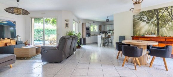 Casa T3 em Saint-Medard-en-Jalles, France N.º 350653 2