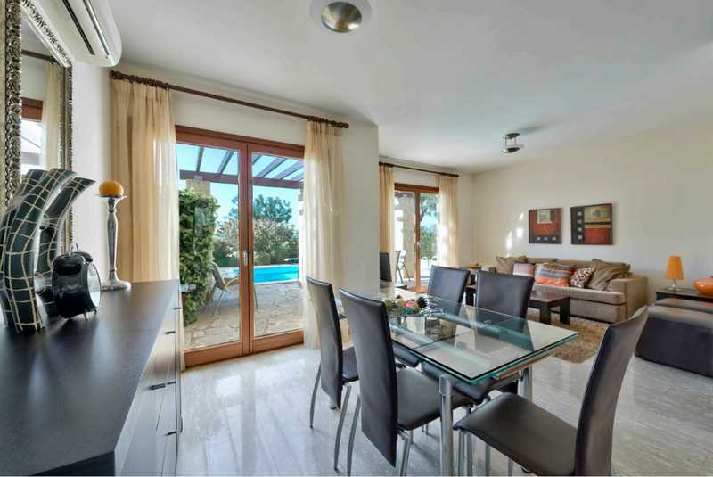 3 Schlafzimmer Gewerbliche Immobilie in Kouklia, Cyprus, Nr. 18668