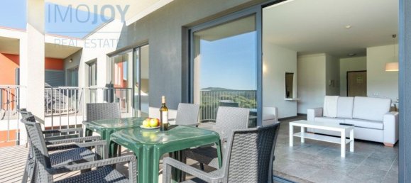 Apartamento de 3 dormitorios en Mexilhoeira Grande, Portugal No. 153767 2