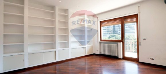 4 rooms Apartment in Bari, Italy No. 43359 26