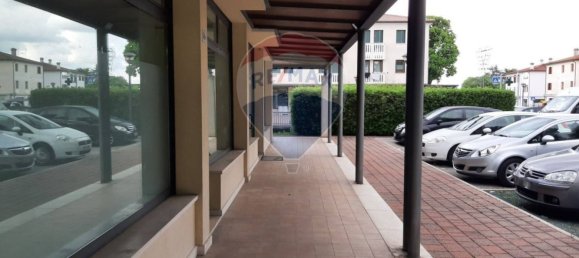 8 rooms Commercial property in Susegana, Italy No. 292988 13