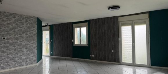 Casa de 3 dormitorios en Saint-Jean-les-Buzy, France No. 237671 4