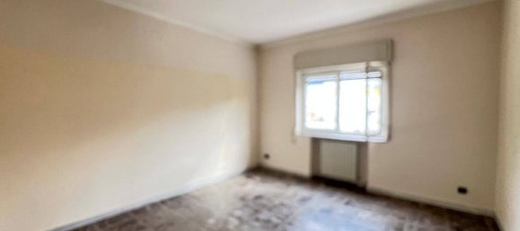 5 rooms Apartment in Cosenza, Italy No. 39266 4