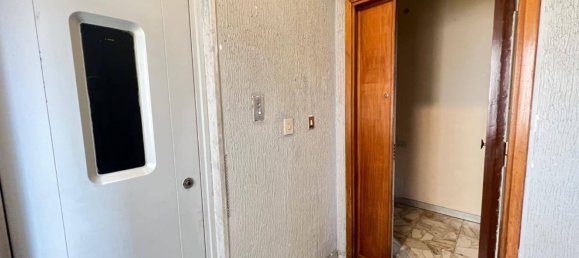 5 rooms Apartment in Cosenza, Italy No. 39266 21
