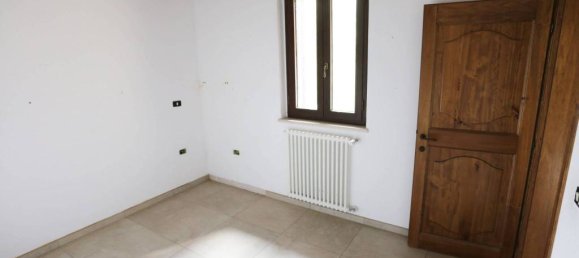 5 rooms Villa in Gubbio, Italy No. 84677 17