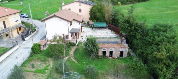 5 rooms Villa in Gubbio, Italy No. 84677 23