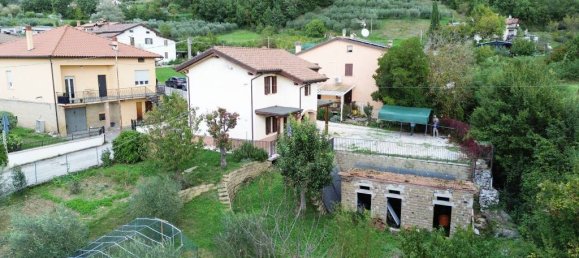5 rooms Villa in Gubbio, Italy No. 84677 25