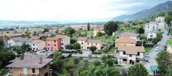 5 rooms Villa in Gubbio, Italy No. 84677 24