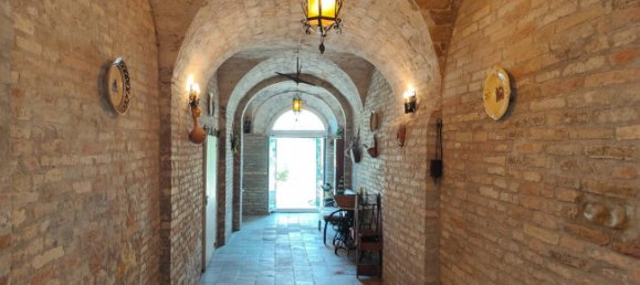 3 bedrooms House in Ripatransone, Italy No. 266304 7