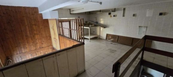 34m² Commercial property in Reggio Calabria, Italy No. 309701 4