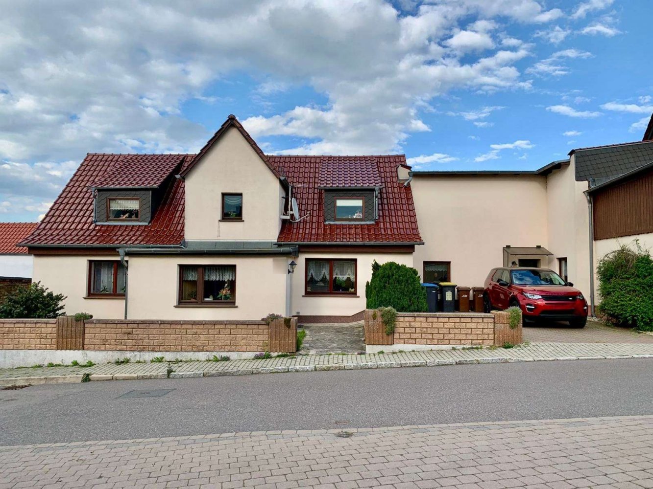 Casa de 5 dormitorios en Burgenlandkreis, Germany No. 57010