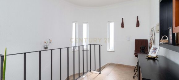 4 bedrooms Villa in Seixal, Portugal No. 284760 11