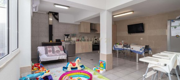 4 bedrooms Villa in Seixal, Portugal No. 284760 4