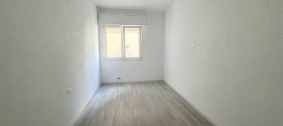 4 rooms Apartment in Chioggia, Italy No. 278159 2