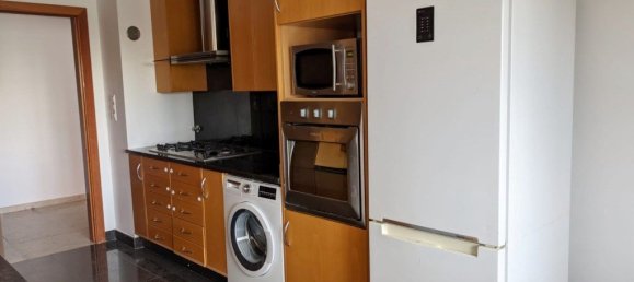 3 bedrooms Apartment in Lisbon, Portugal No. 111257 10