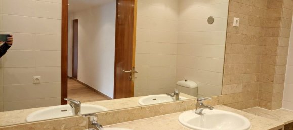 3 bedrooms Apartment in Lisbon, Portugal No. 111257 25