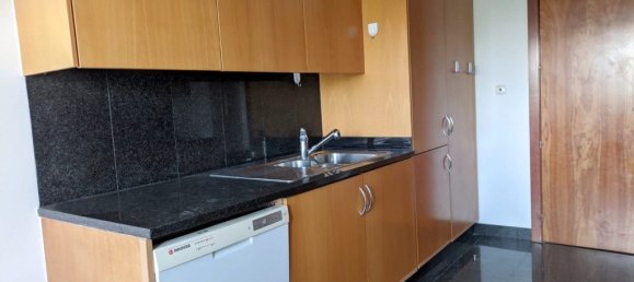 3 bedrooms Apartment in Lisbon, Portugal No. 111257 7