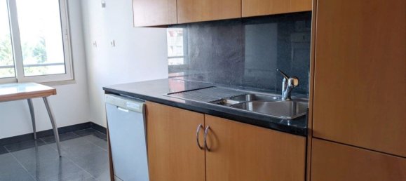 3 bedrooms Apartment in Lisbon, Portugal No. 111257 8