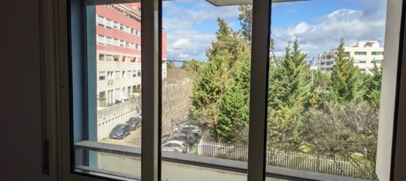 3 bedrooms Apartment in Lisbon, Portugal No. 111257 9