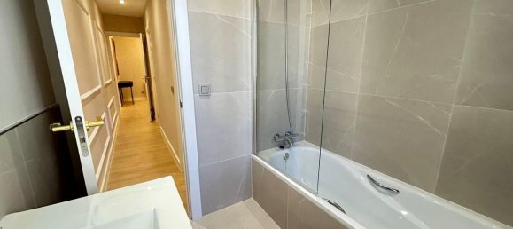 Квартира с 2 спальнями в Мадрид, Испания № 365875 18