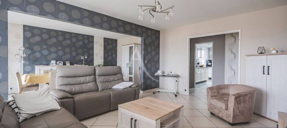 4 bedrooms Apartment in Reims, France No. 82812 4