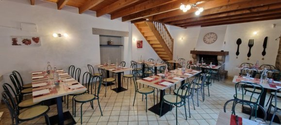 Propiedad comercial en Plenee-Jugon, France 138 m² No. 203804 2