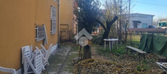 4 Schlafzimmer Villa in Campagnola Emilia, Italy, Nr. 203411 40