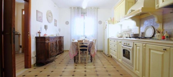 4 Schlafzimmer Villa in Campagnola Emilia, Italy, Nr. 203411 14