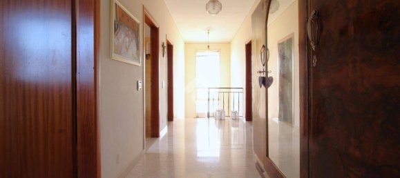 4 Schlafzimmer Villa in Campagnola Emilia, Italy, Nr. 203411 45