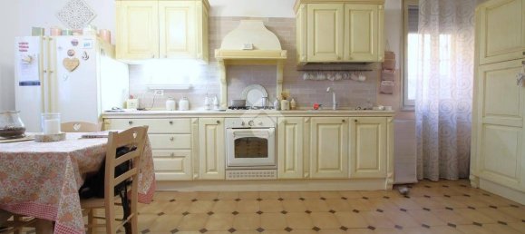 4 Schlafzimmer Villa in Campagnola Emilia, Italy, Nr. 203411 12