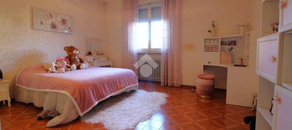 4 Schlafzimmer Villa in Campagnola Emilia, Italy, Nr. 203411 20