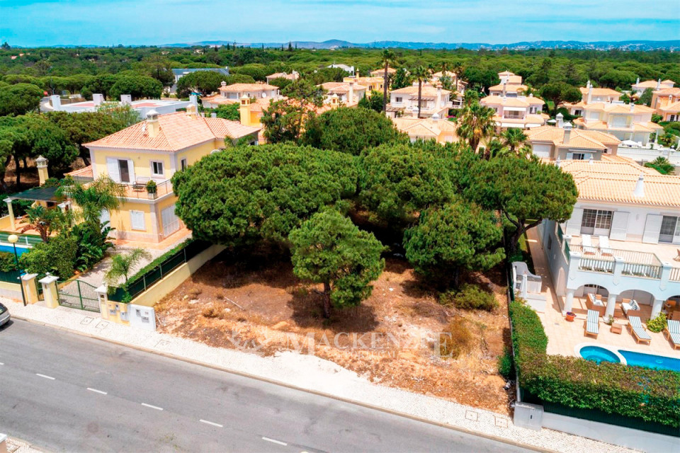 Grundstück in Almancil, Portugal 200m², Nr. 107408