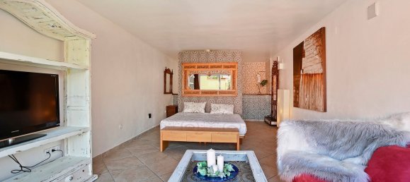 6 bedrooms Villa in Marbella, Spain No. 101314 10