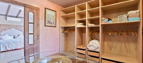 6 bedrooms Villa in Marbella, Spain No. 101314 24