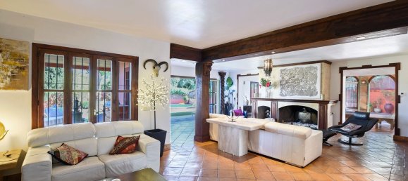 6 bedrooms Villa in Marbella, Spain No. 101314 4