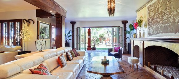 6 bedrooms Villa in Marbella, Spain No. 101314 5