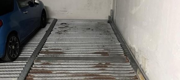 10m² Parking in Paris, France No. 189402 2