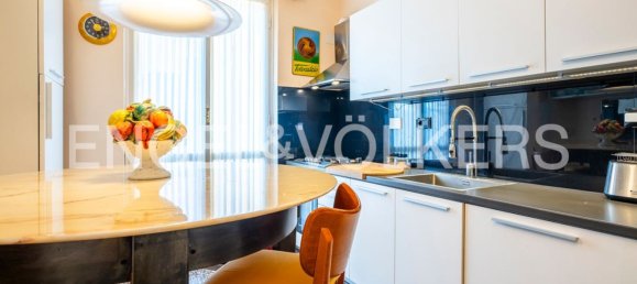 6 rooms Apartment in Florence, Italy No. 131971 13