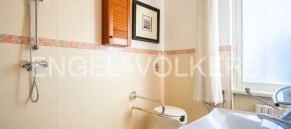 6 rooms Apartment in Florence, Italy No. 131971 18