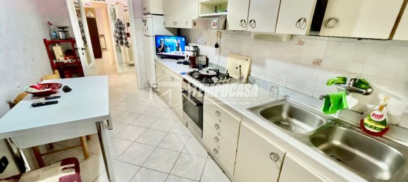 4 bedrooms Apartment in Pescara, Italy No. 315951 8